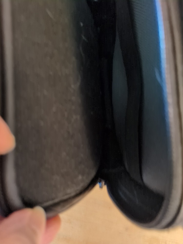 Case Logic CD Player Blue & Gray Carrying Case W/3-Pockets & Adjustable strap