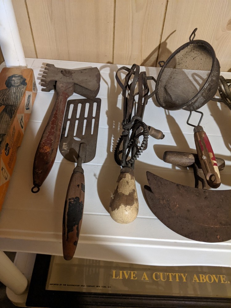 vintage kitchen gadgets 16 items