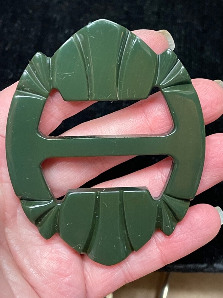 Vintage green Bakelite buckle accessory tested