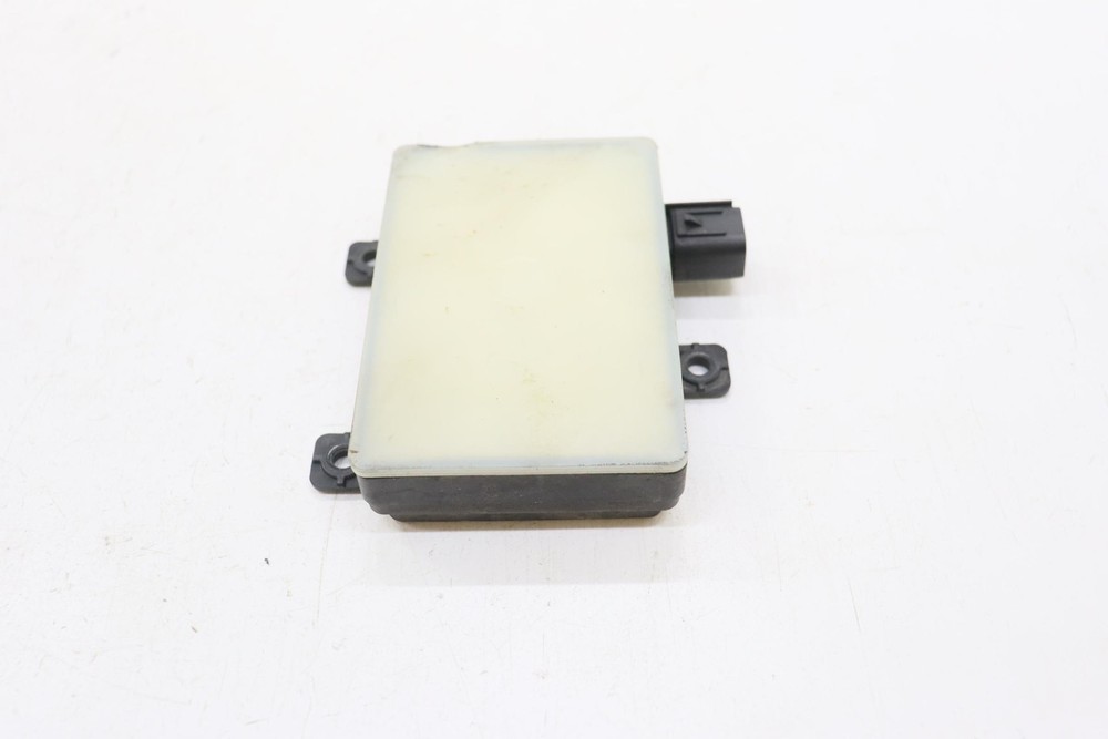 2019 - 2021 GENESIS G70 REAR LEFT SIDE BLIND SPOT RADAR SENSOR MODULE UNIT OEM