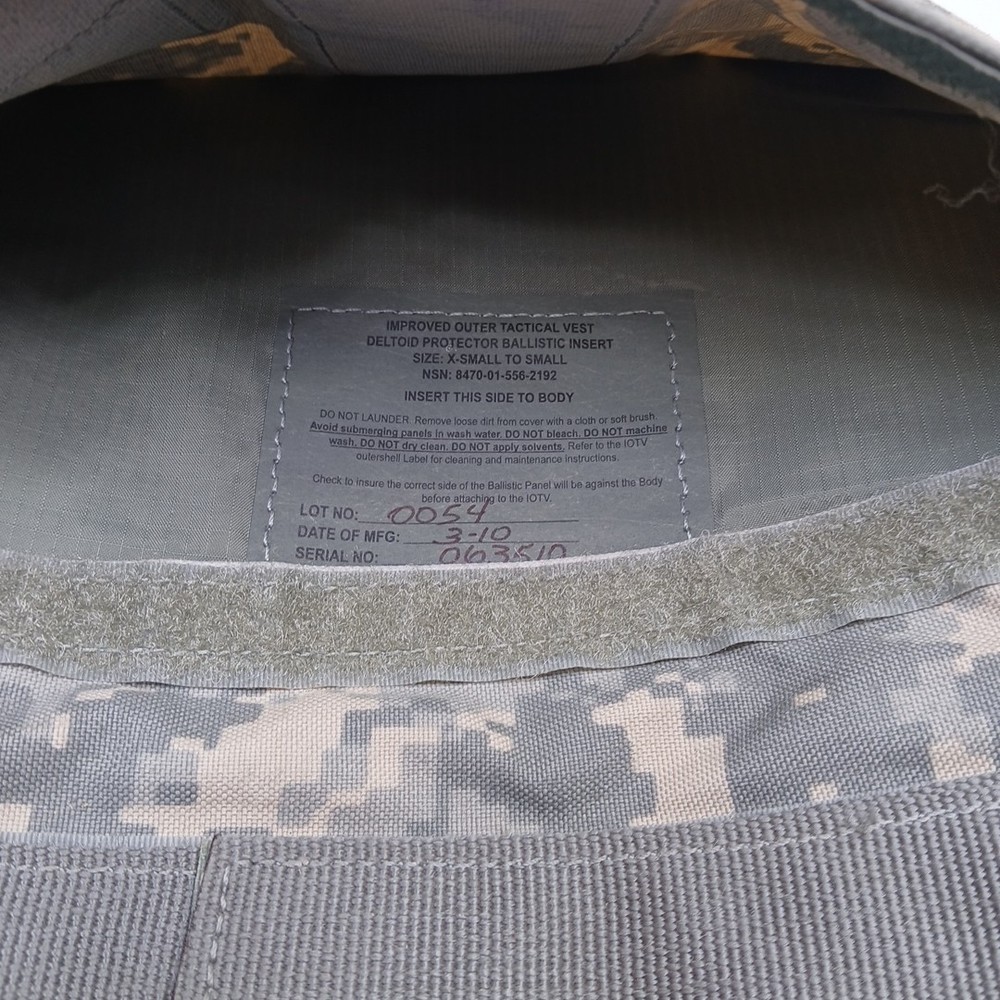 US Army Improved Outer Tactical Vest Deltoid Protector Outhershell Small Camo