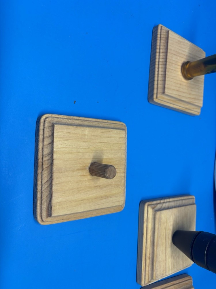 4 -Square Game/ Duck Call Stands D12