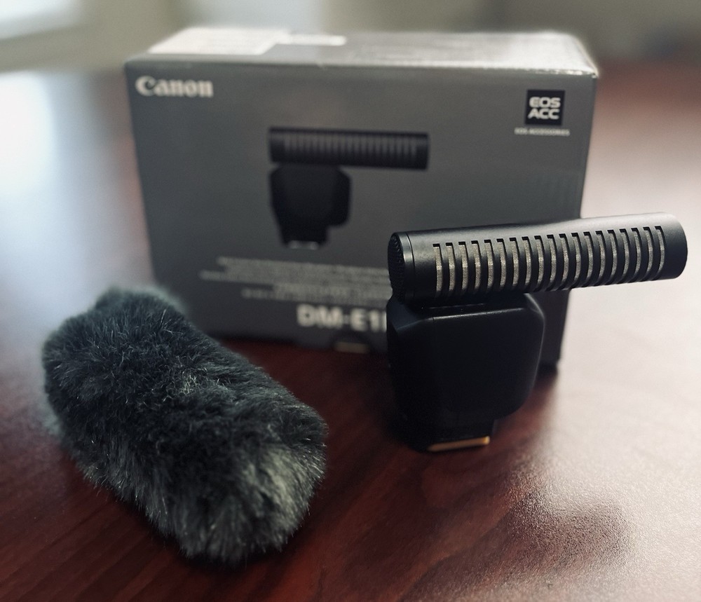 Canon DM-E1D Multi Function Shoe Directional Stereo Mic - Open Box, New