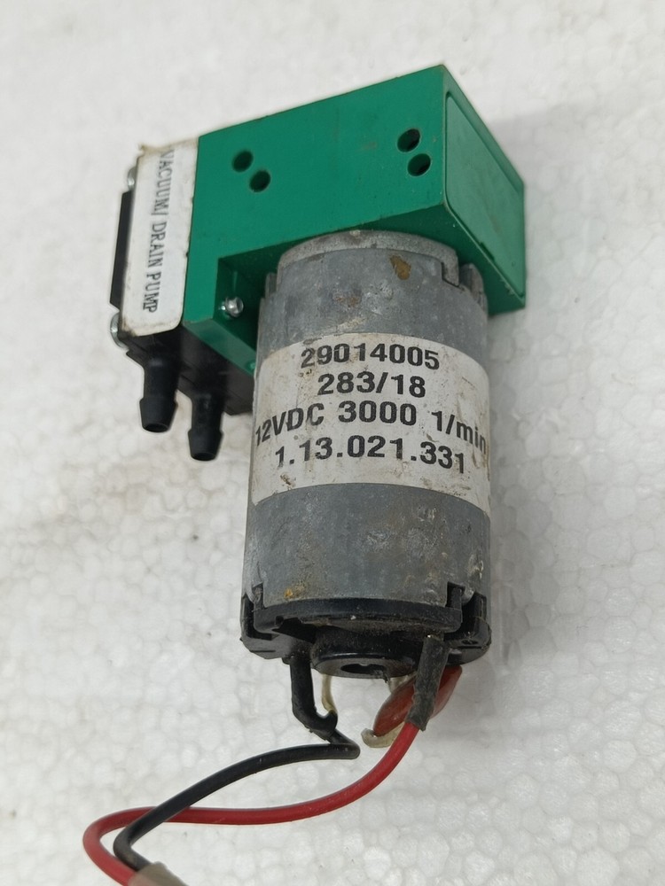 Thomas 5002F 5300-1002 Liquid Diaphragm Pump Voltage 12V DC *WORKING*