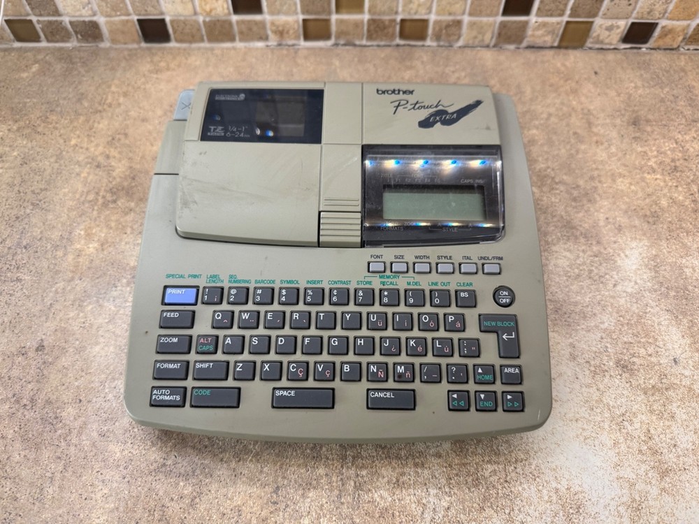 Brother P-Touch PT-540 Label Maker
