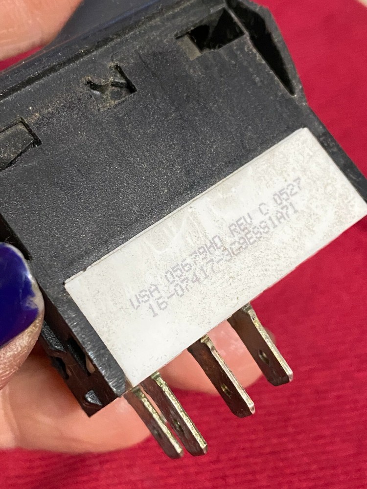 PETERBILT ROCKER SWITCH, DASH, 16-07417-3G8ESS1A71 BLANK SWITCH