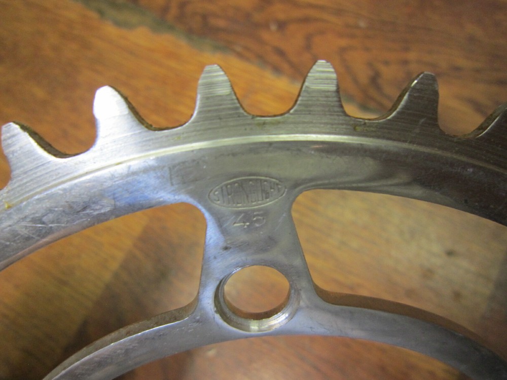 NOS VINTAGE STRONGLIGHT 5 BOLT 122 BCD 45T CHAIN RING