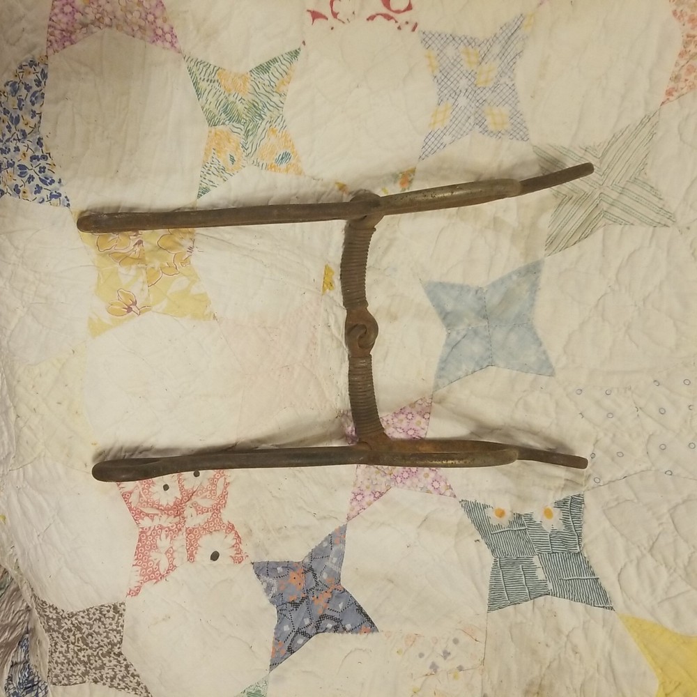 Old Unmarked Long Ring Bit