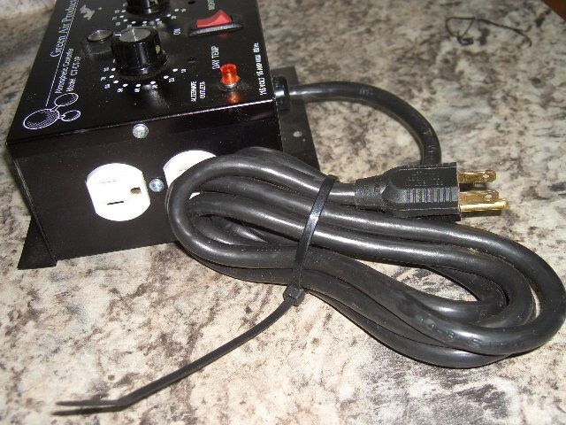 Green Air Products atmospheric controller ct-ct-1p untested powers up