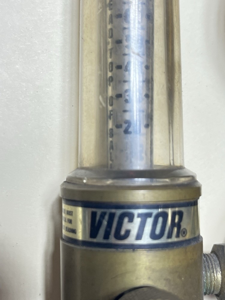 Victor Flow meter FM 372 LT USED