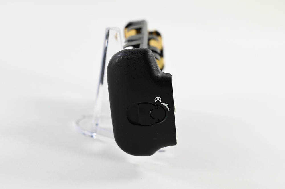 Nikon MS-D10 AA Battery Holder #G308