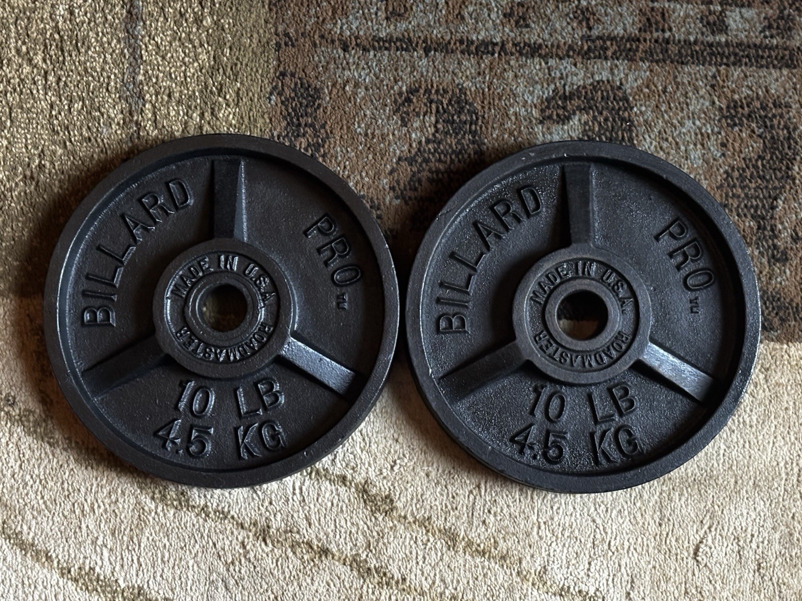 Vintage BILLARD Pro RoadMaster Barbell (2) 10lb Weight Plates 20lbs Made In USA