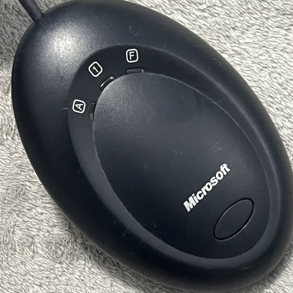 Microsoft Wireless Desktop Mouse Keyboard Receiver 3.1 Model 1028 Canada 210