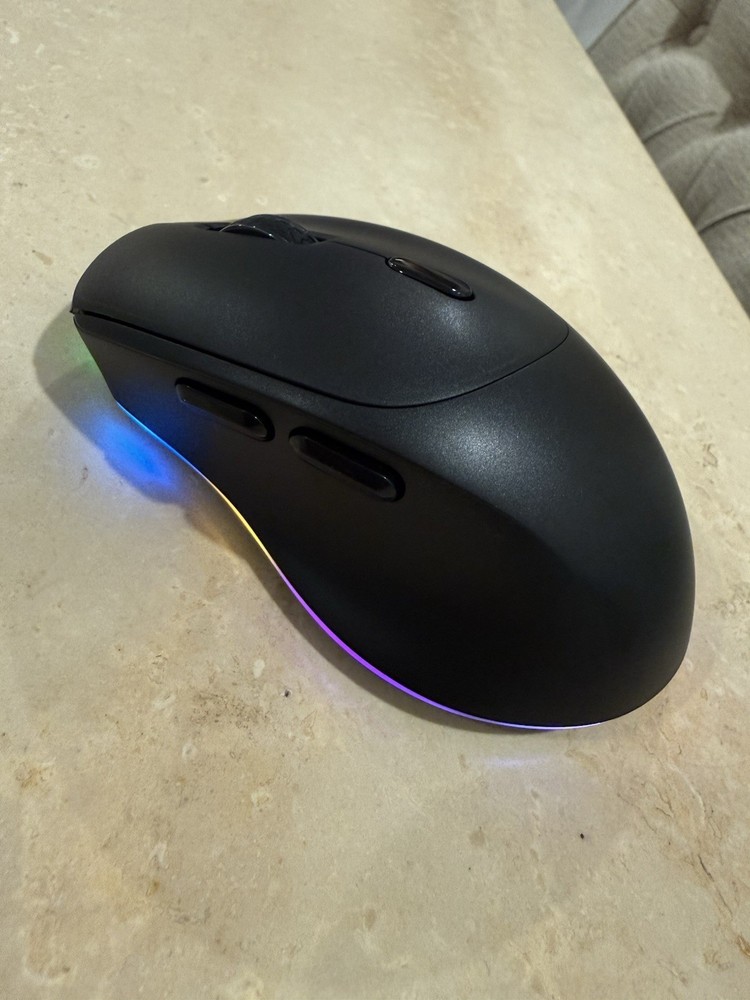 Sablute KM22 MAX Wireless Backlit Keyboard & Mouse Combo for Mac or PC - Black.