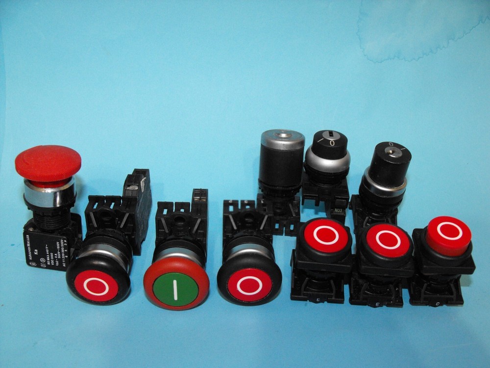 KLOCKNER MOELLER A22-RP-RT10+A22-RD10.Pushbutton operators.(LOT10PCS).USED