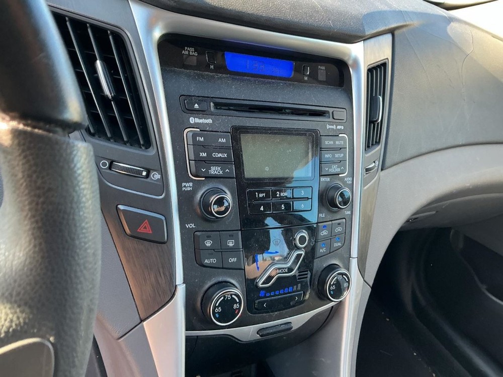 SONATA 2011 Glove Box 4965850