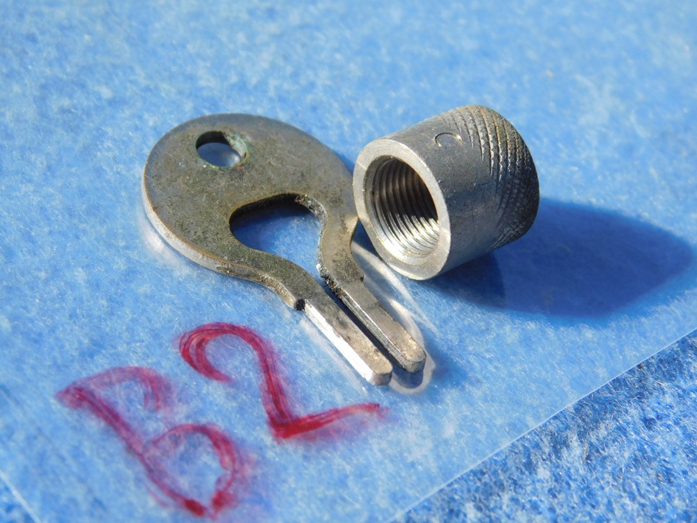Wurlitzer Seeburg jukebox Volume Control nut with Volume Control Key