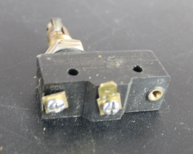 Blodgett 35193 Door Microswitch Replacement - Preowned, Tested