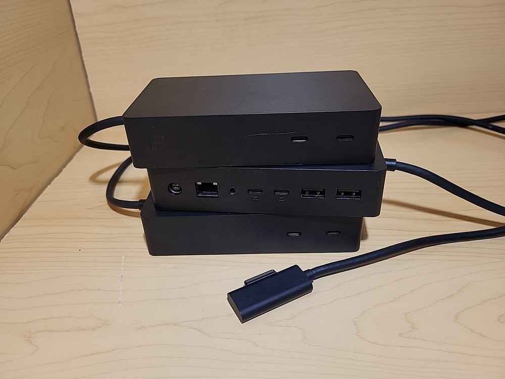 MICROSOFT SURFACE DOCK 2 MODEL 1917 FOR MICROSOFT SURFACE SERIES W/ 200W PSU