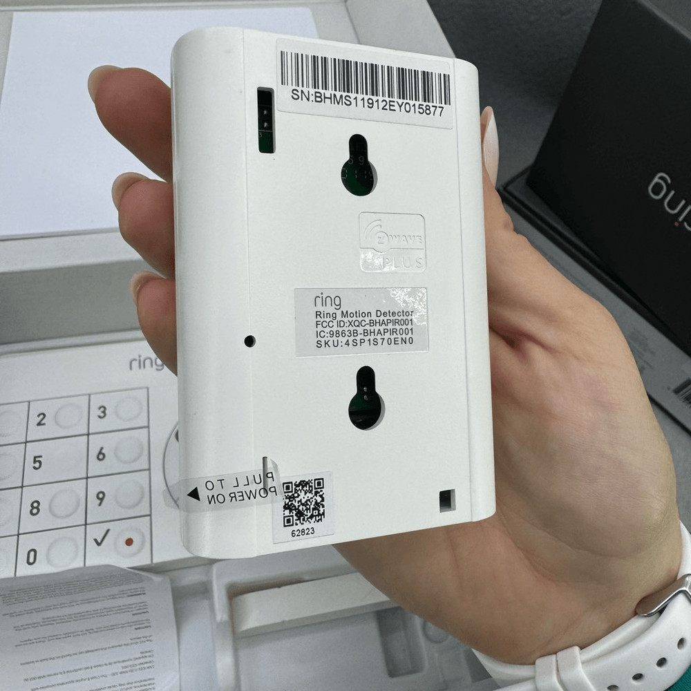 Ring Security System Bundle Motion Detector Solar Panel Install Acessories + Mor