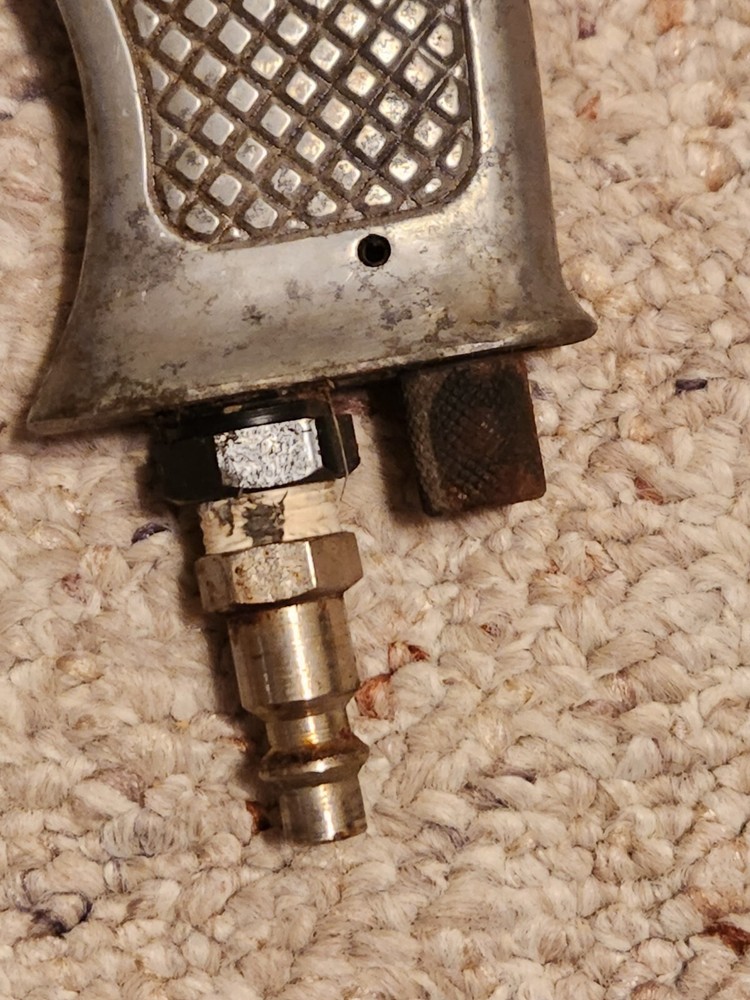 DeVilbiss DAPC AT30 Pneumatic Hammer Chisel Tested and in Working condition