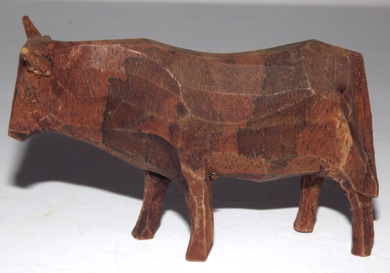 Vintage Hand Carved Wood Brown Cow Bull Rustic Primitive Folk Art