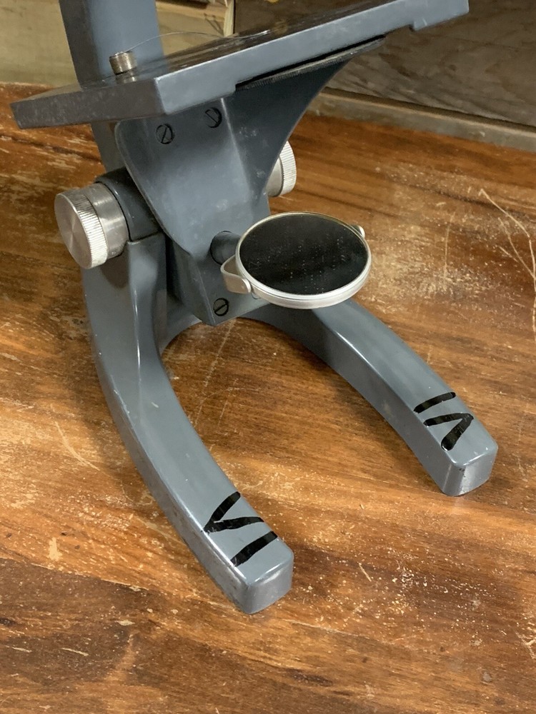 VINTAGE BAUSCH & LOMB MICROSCOPE STA MONOCULAR MICROSCOPE (18D)