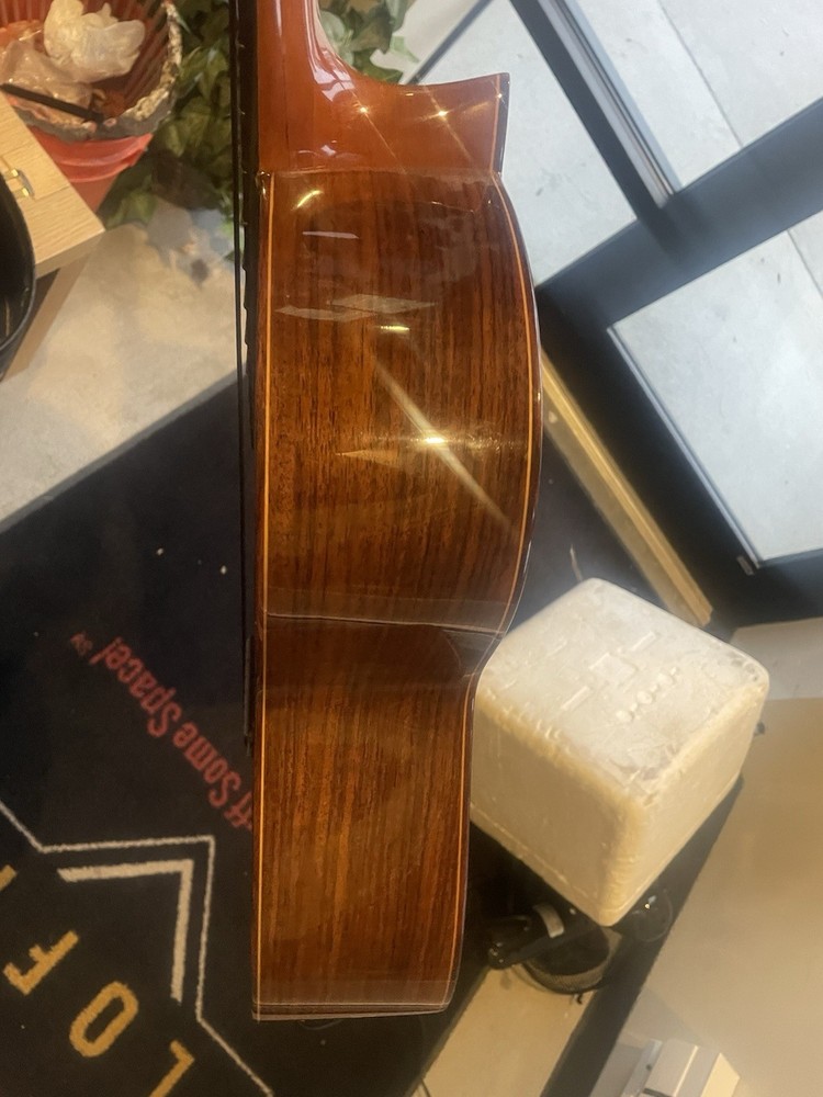 Jose Ramirez R4 Classical Nylon String Guitar