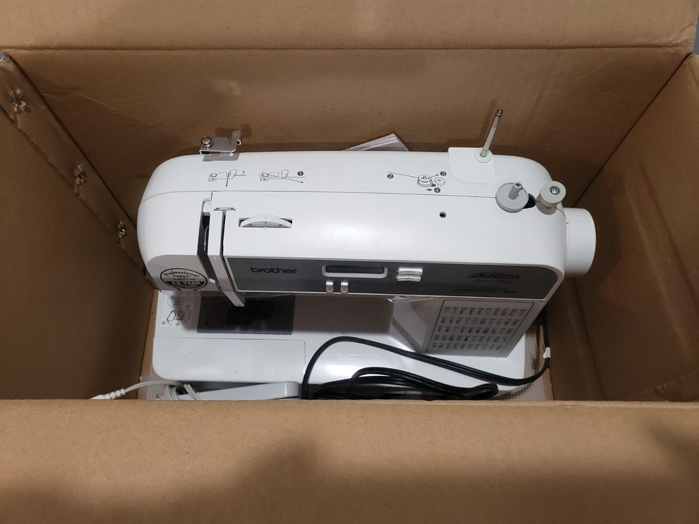 Brother Project Runway Limited Edition CE-5000 PRW Computerized Sewing Machine