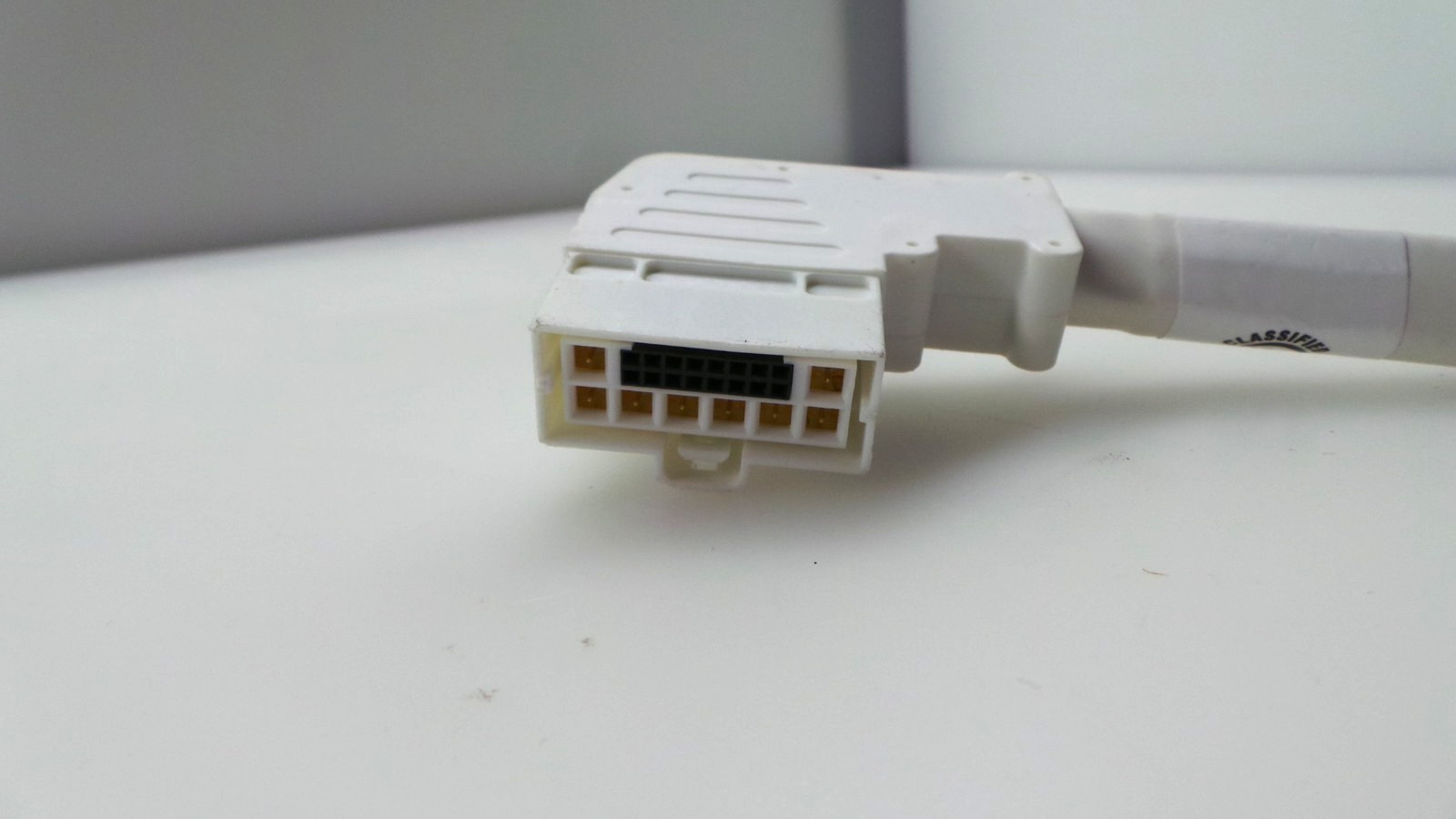 Cisco C-ANT9103= 2.4/5/6 GHz Directional Antenna 8-Port, DART Bulk Qty available