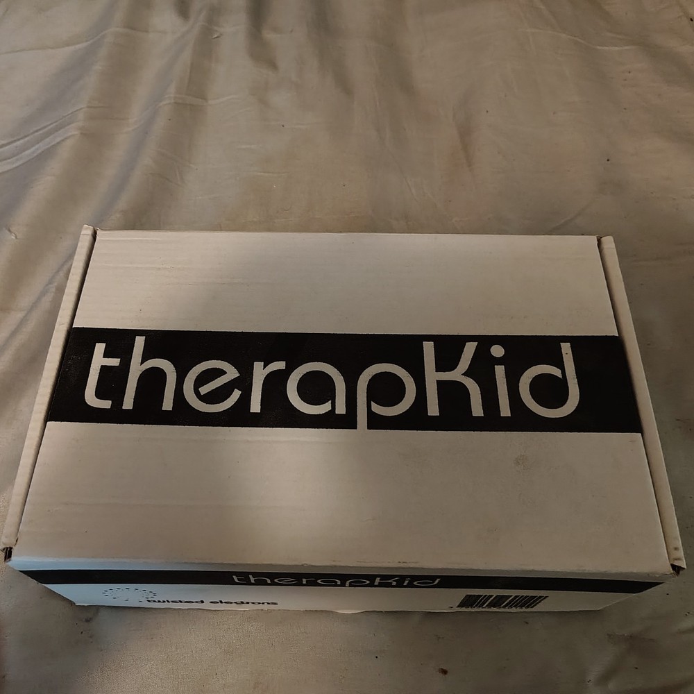 Twisted Electrons Therapkid 8-bit Synthesizer