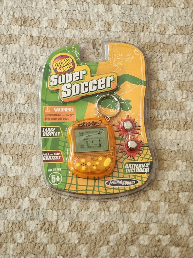 TECHNO SOURCE SUPER SOCCER KEYCHAIN GAMES ( NEW ) ORANGE