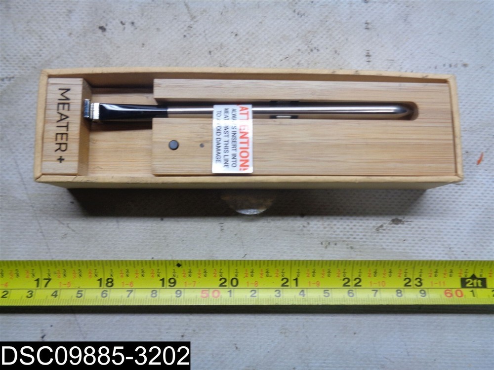Scratched: 5060480240124 Meater + Extended Range Wireless Bluetooth Thermometer