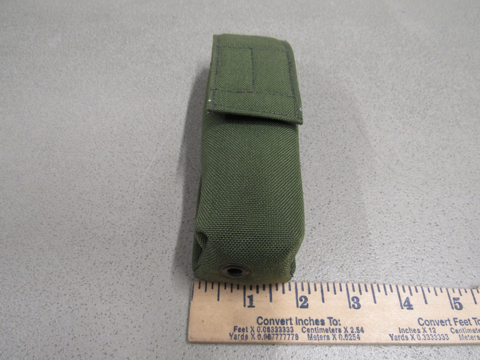 Old Gen Eagle OD Green Suppressor Pouch w/ Alice Clip Flashlight Pouch NOS
