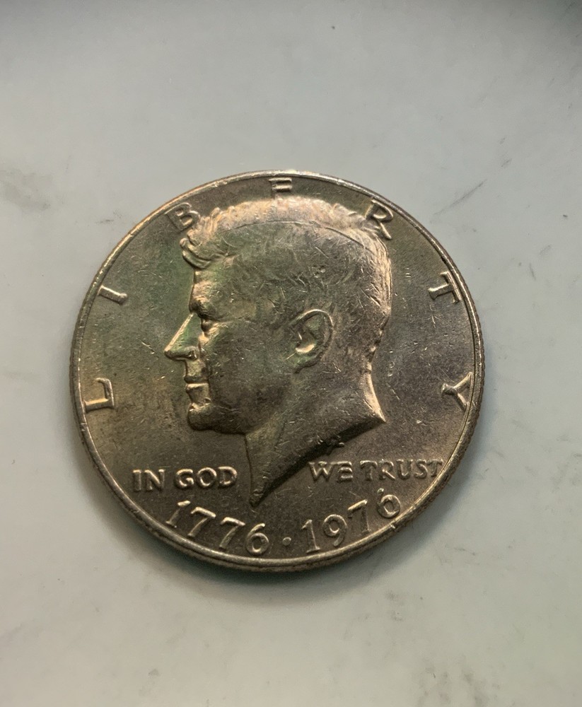 1976 Bicentennial Kennedy Half Dollar No Mint Mark DDR Error Coin