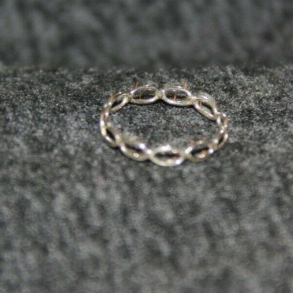 Sterling Silver Chain link stack able RING size 5 Silver ring Vintage New 1990's