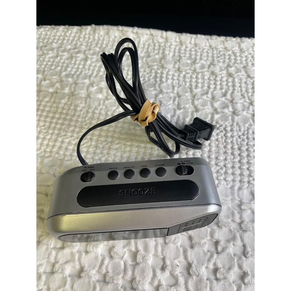 Sharp Dual Alarm Clock Silver 5.5" SKU 2775