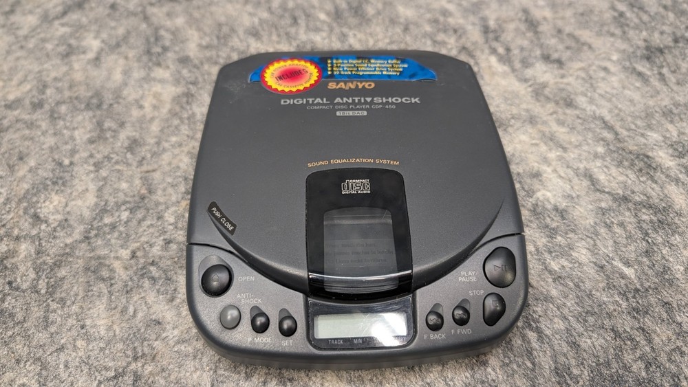 Sanyo CDP-450 Digital Audio Compact Disc Player CD Discman Bundle