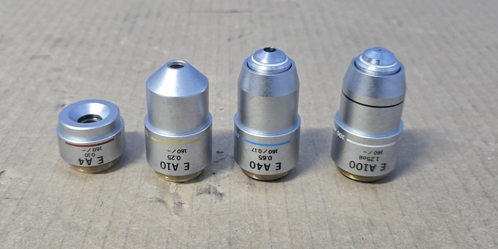 Olympus CH-2, CHT Microscope with objectives 4 X 10X 40X 100X (005)