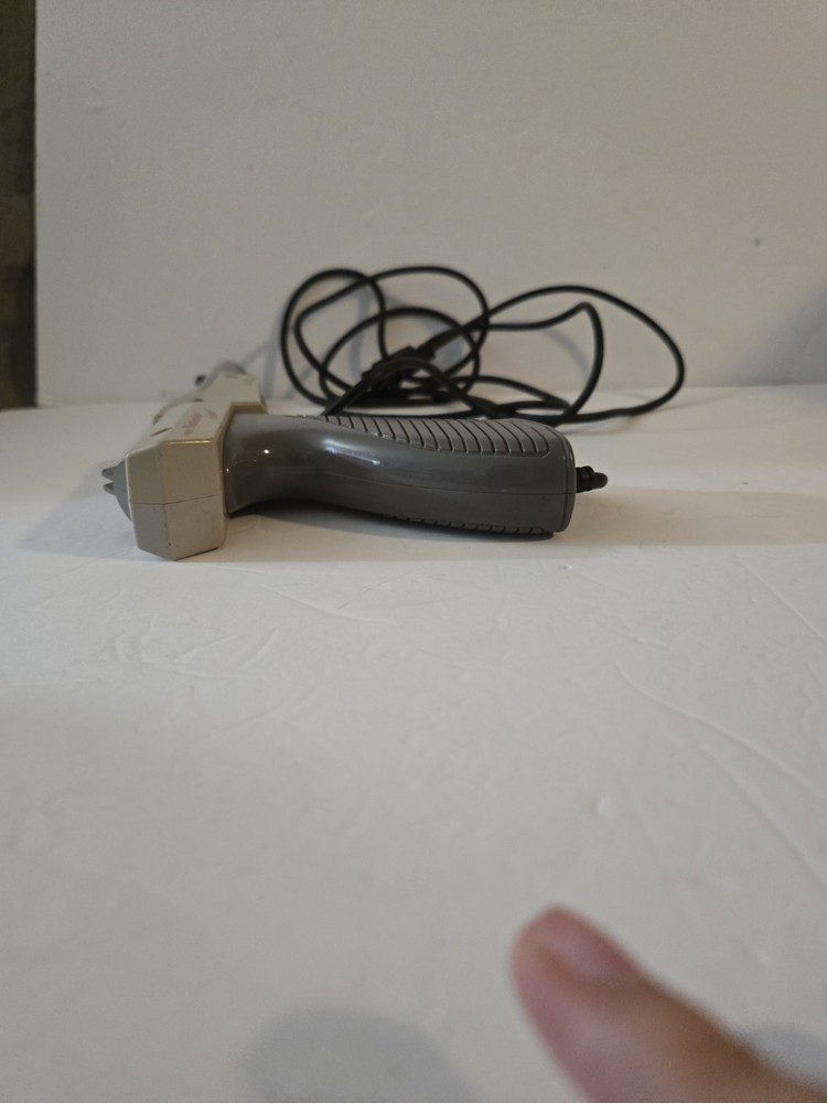 Nintendo Zapper Light Gun Controller Gray/Red Wired for NES Console