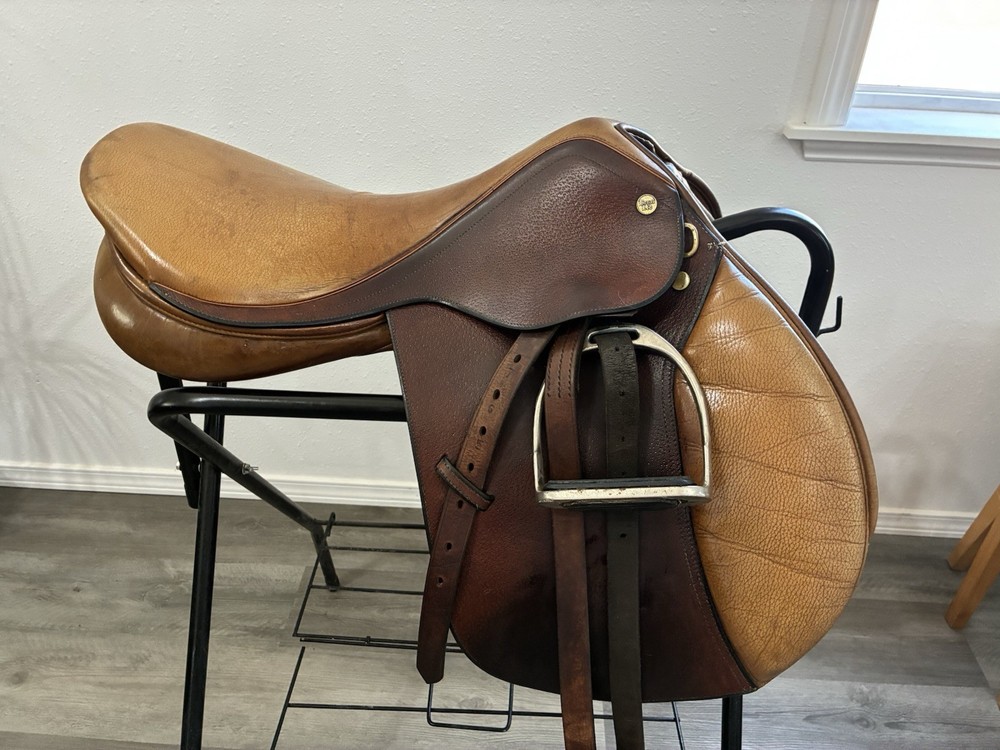 Beval LTD huntseat saddle