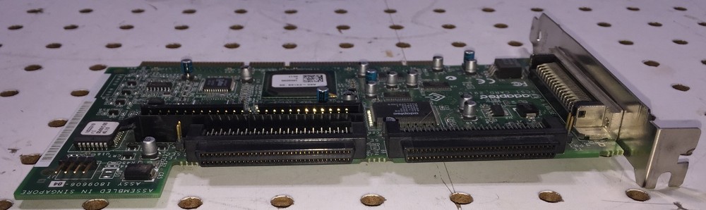 Adaptec ASC-29160 64-Bit SCSI Interface Controller Adapter card