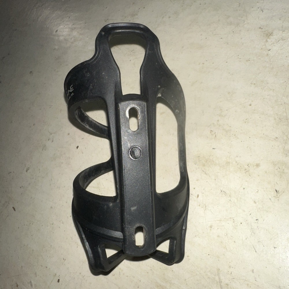 Lezyne Flow SL - L Water Bottle Cage LEFT Hand Side Loading Secure Black Small