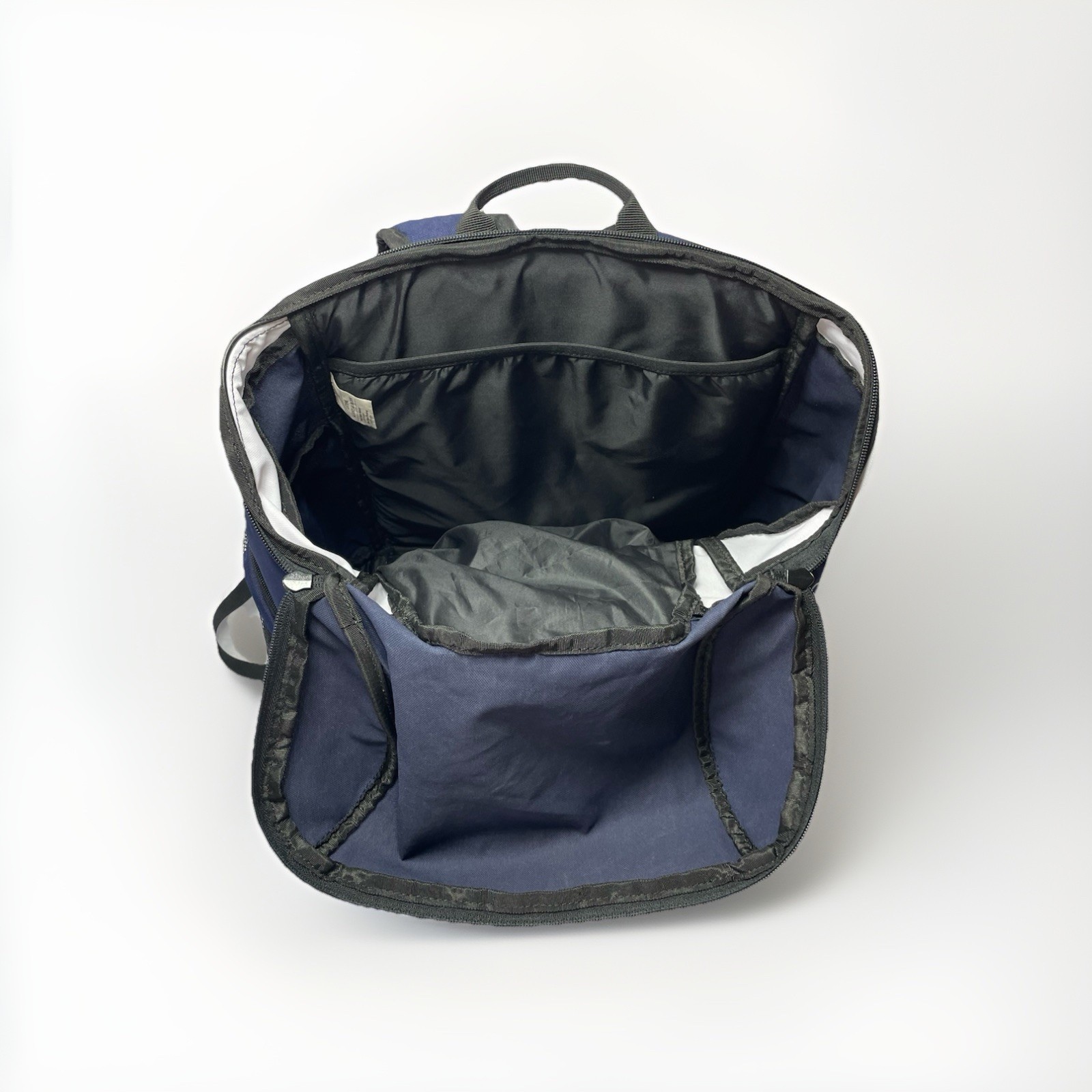 Tyr Alliance 45L White Navy Backpack Gym Pool Bag Wet Dry Ergonomic Design