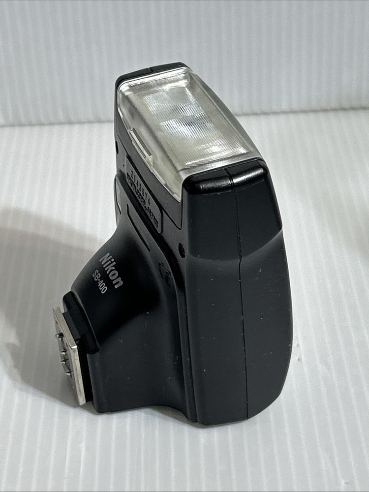 Nikon Speedlight SB-400 Shoe Mount Flash for Nikon Untested