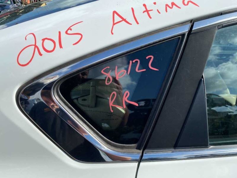 ALTIMA 2015 Fuse Box Cabin 1328501