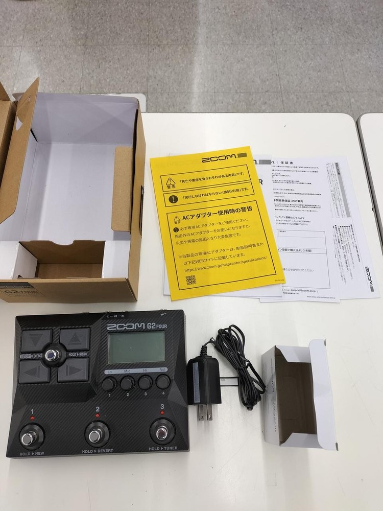 Zoom G2X Four Multi Effects Guitar Processor w/ Box Adapter Tested Working JP