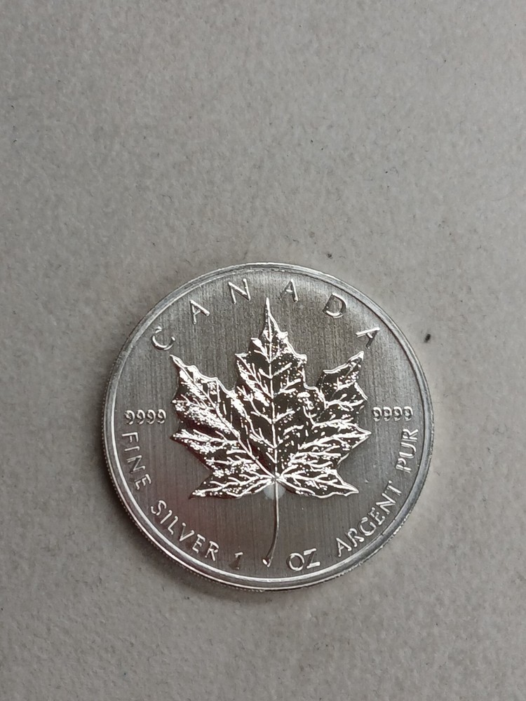 Silver 1 oz .9999 Silver- 2012 Canada Maple Leaf $5 Coin TP-0983
