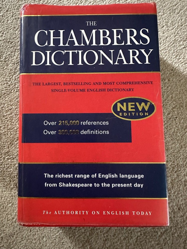 THE CHAMBERS DICTIONARY Hardback Used Heavy