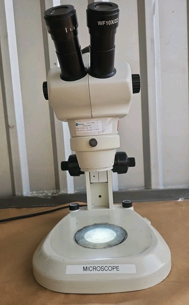 Unitron Z850 Stereo Microscope and Pole Stand with LED And Ring Light Attachment